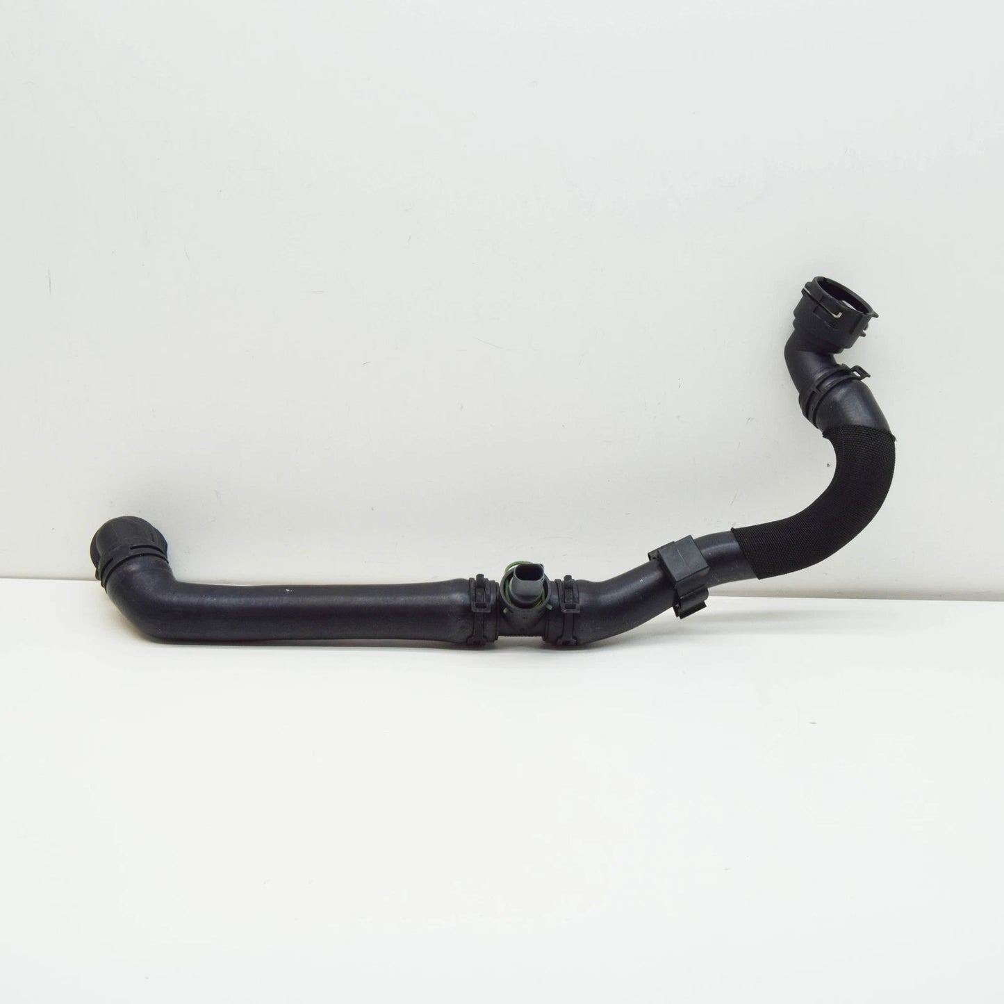 NEW AUDI Q3 8U COOLANT HOSE WITH QUICK RELEASE COUPLING 5N0122051CF ORIGINAL