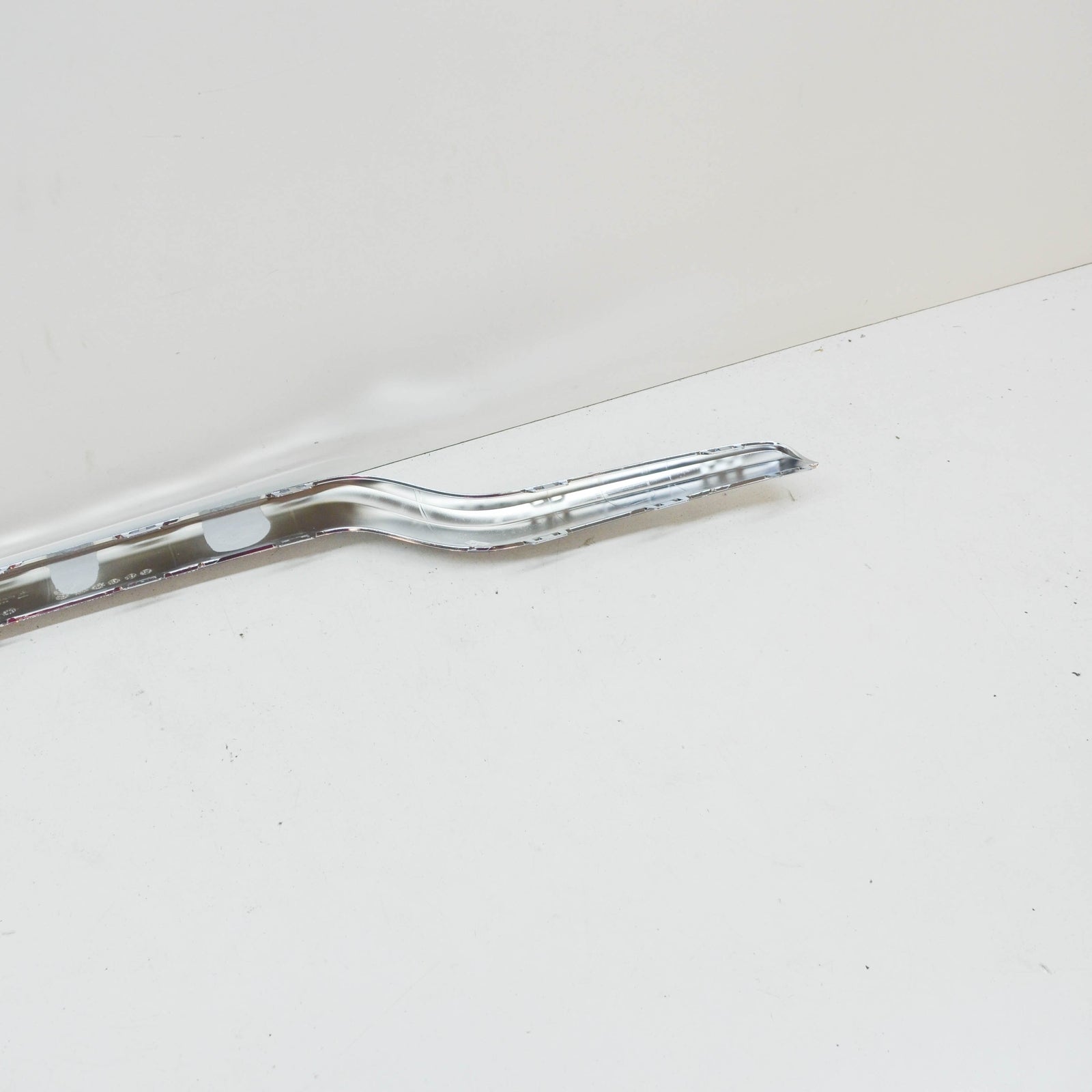 new mb ml w166 rear bumper ornamental chrome molding a1668851701 original