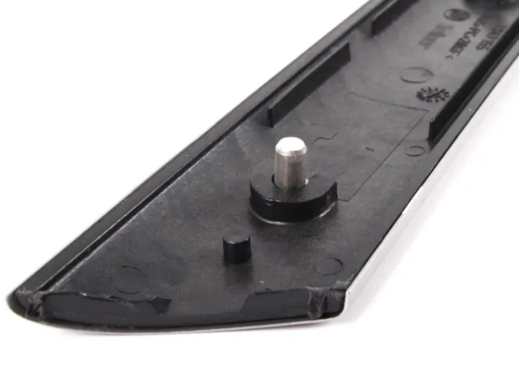 NEW BMW 3 E46 FRONT LEFT ALUMINUM DECOR STRIP 7047155 51457047155 ORIGINAL