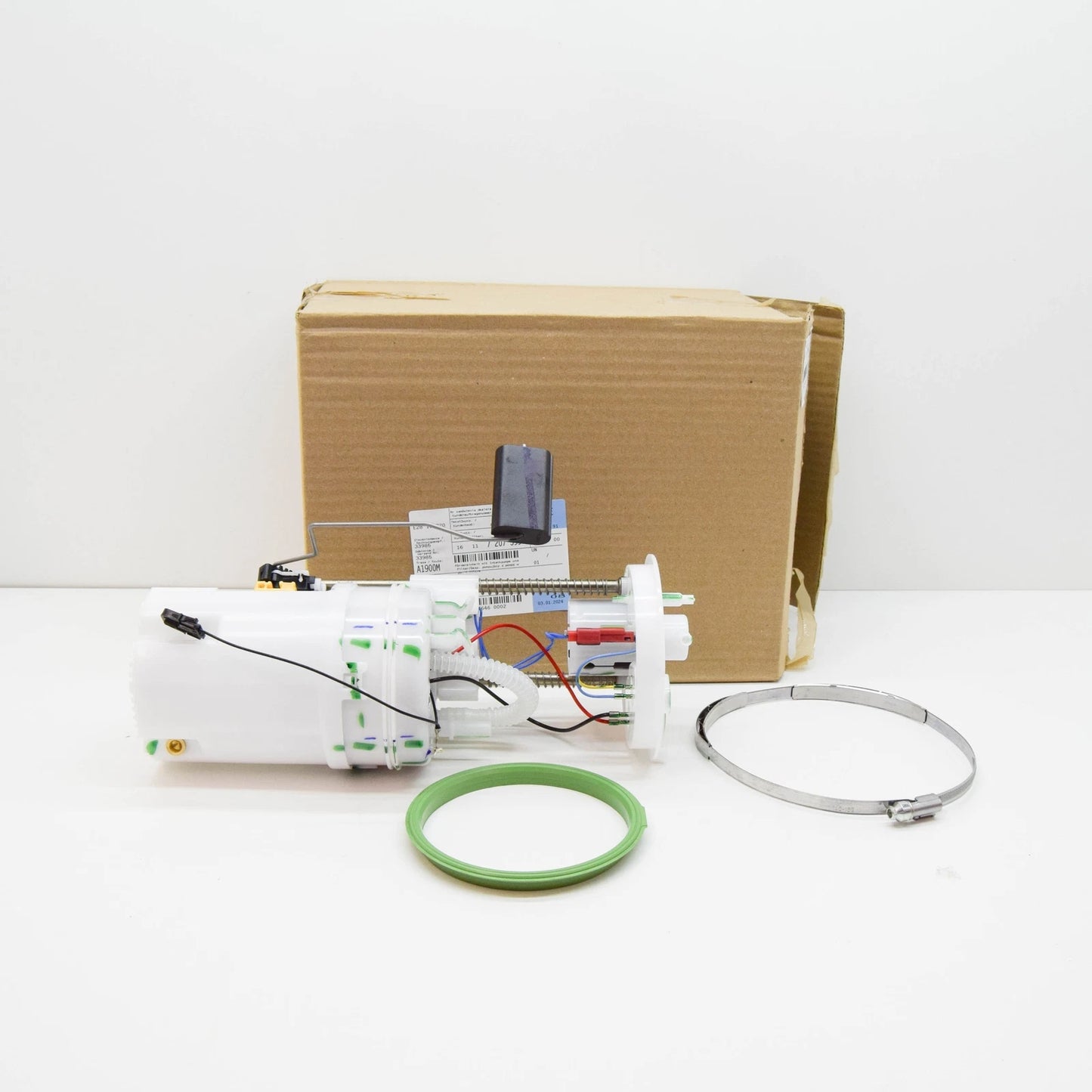 NEW BMW X5 E70 FUEL PUMP 16117207599 7207599 ORIGINAL