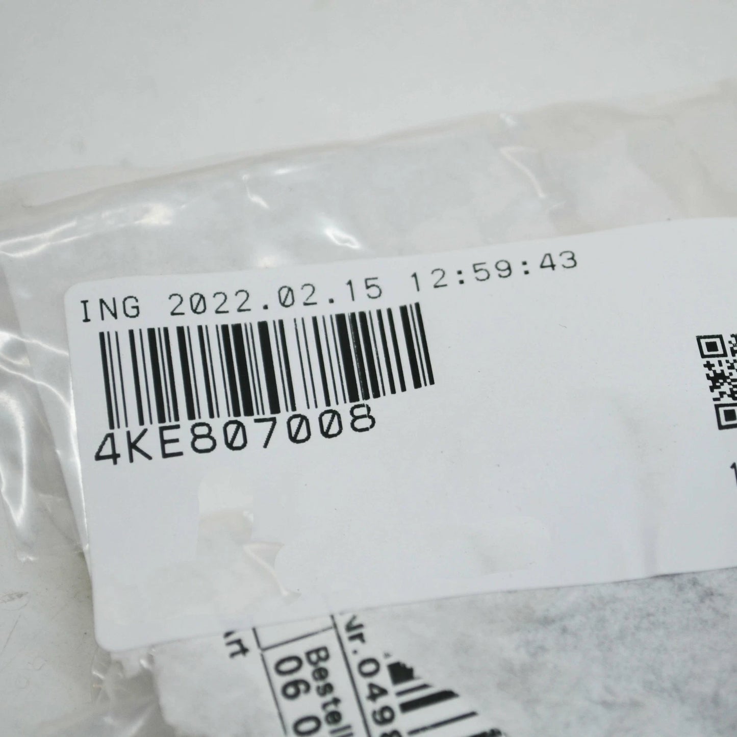 NEW AUDI E-TRON GEN FRONT BUMPER GRILLE RIGHT BRACKET 4KE807008