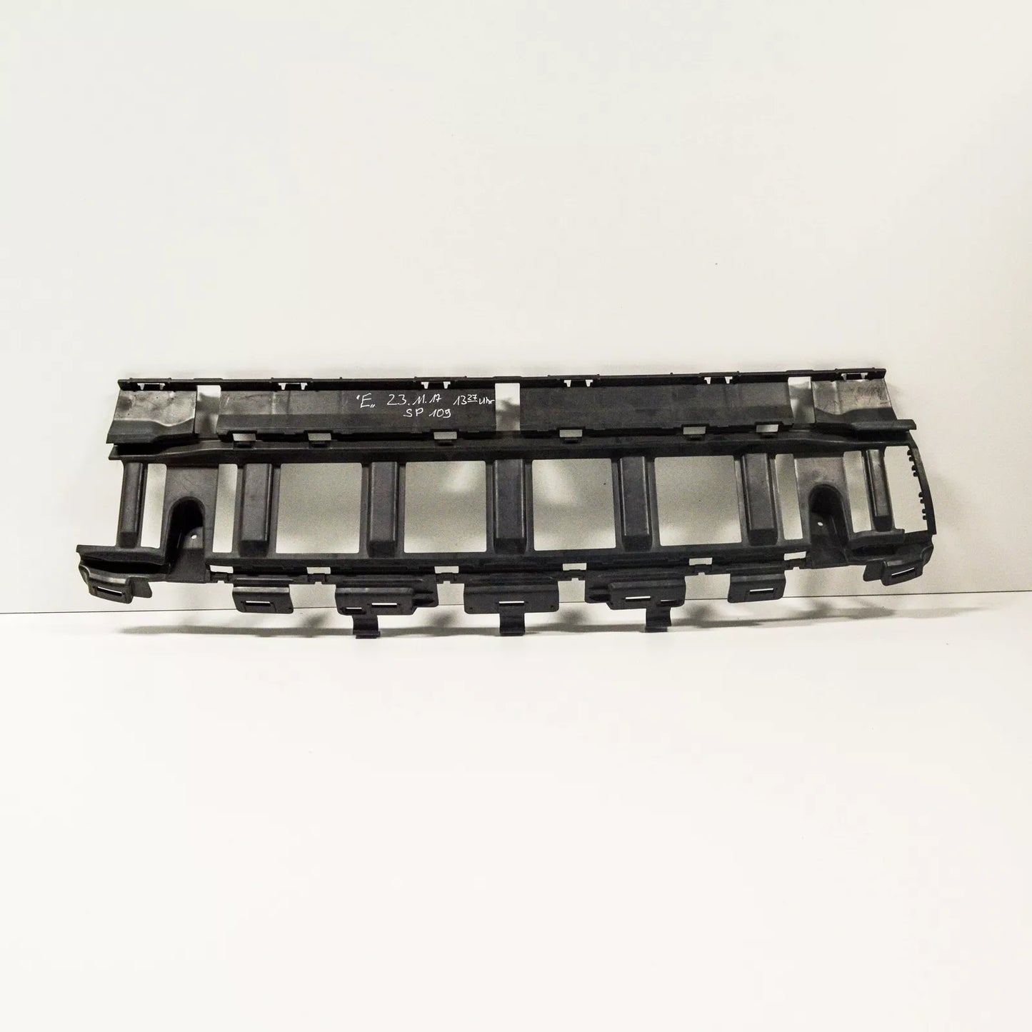 NEW MERCEDES BENZ C W205 REAR BUMPER BRACKET A2058852314 ORIGINAL