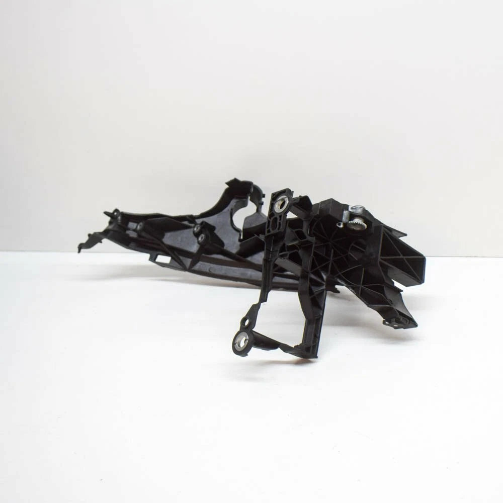 NEW AUDI A4 B8 FRONT RIGHT HEADLIGHT BRACKET 8K0805608B ORIGINAL