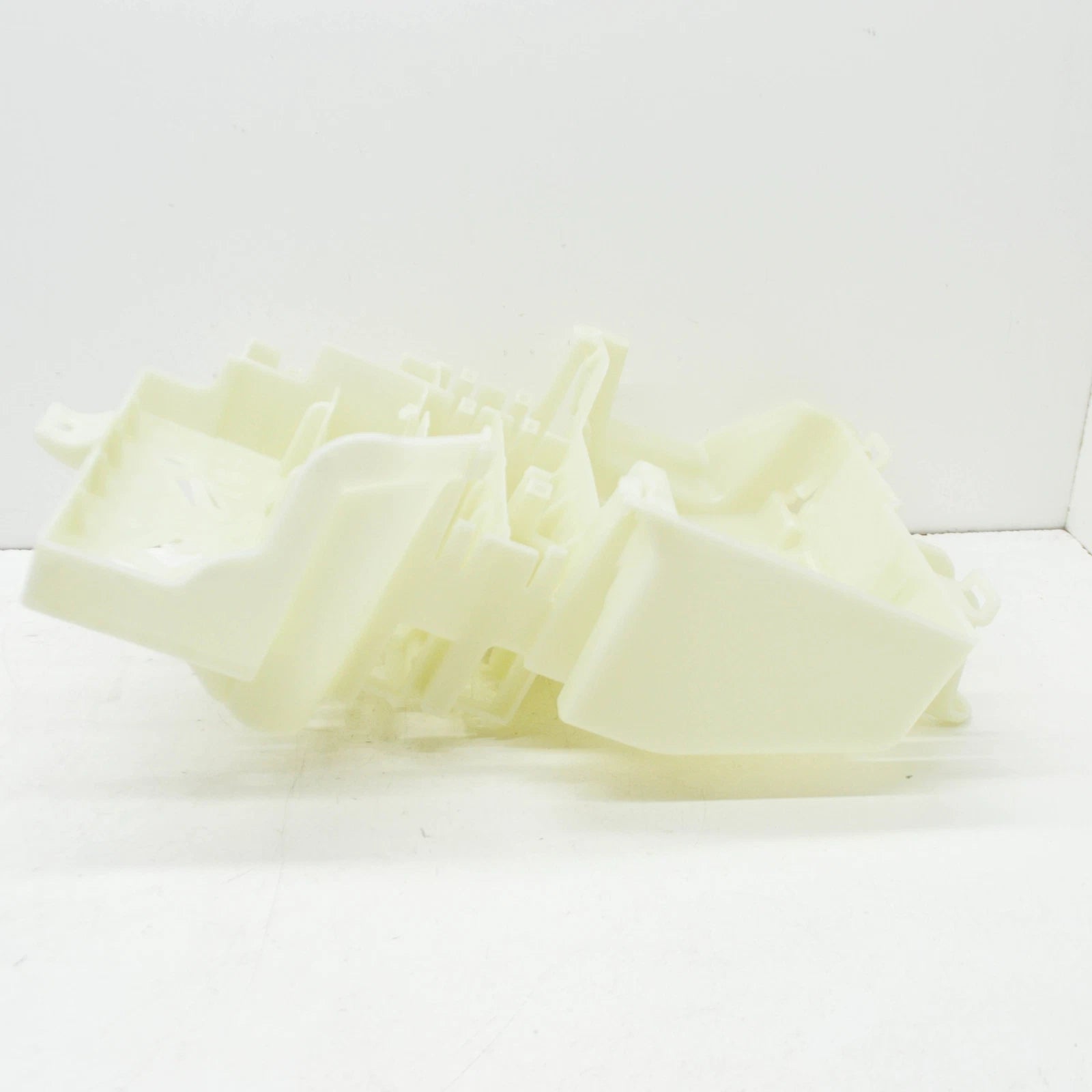 NEW BMW X5 G05 POWER DISTRIBUTOR BOX BRACKET 61138780755 ORIGINAL