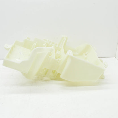 NEW BMW X5 G05 POWER DISTRIBUTOR BOX BRACKET 61138780755 ORIGINAL