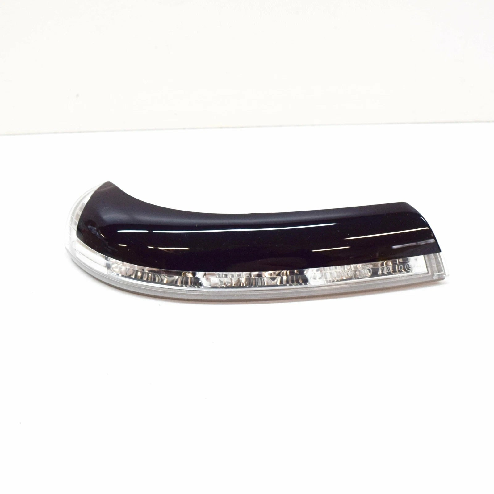 NEW VW PHAETON GP3 FRONT LEFT DOOR MIRROR TURN INDICATOR 3D0949101B