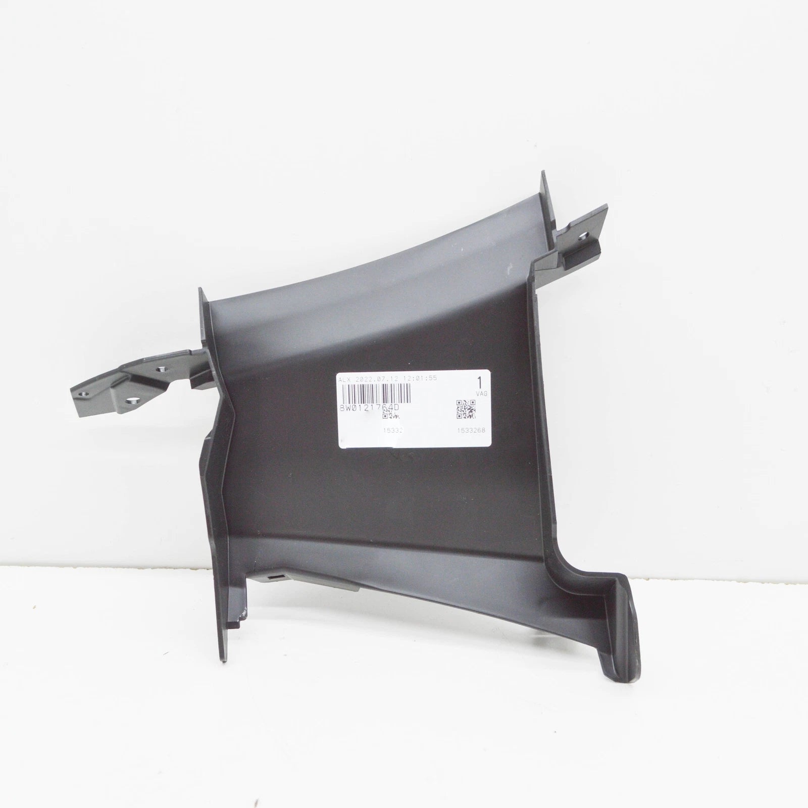 NEW AUDI A4 AVANT B9 RIGHT AIR GUIDE 8W0121764D ORIGINAL