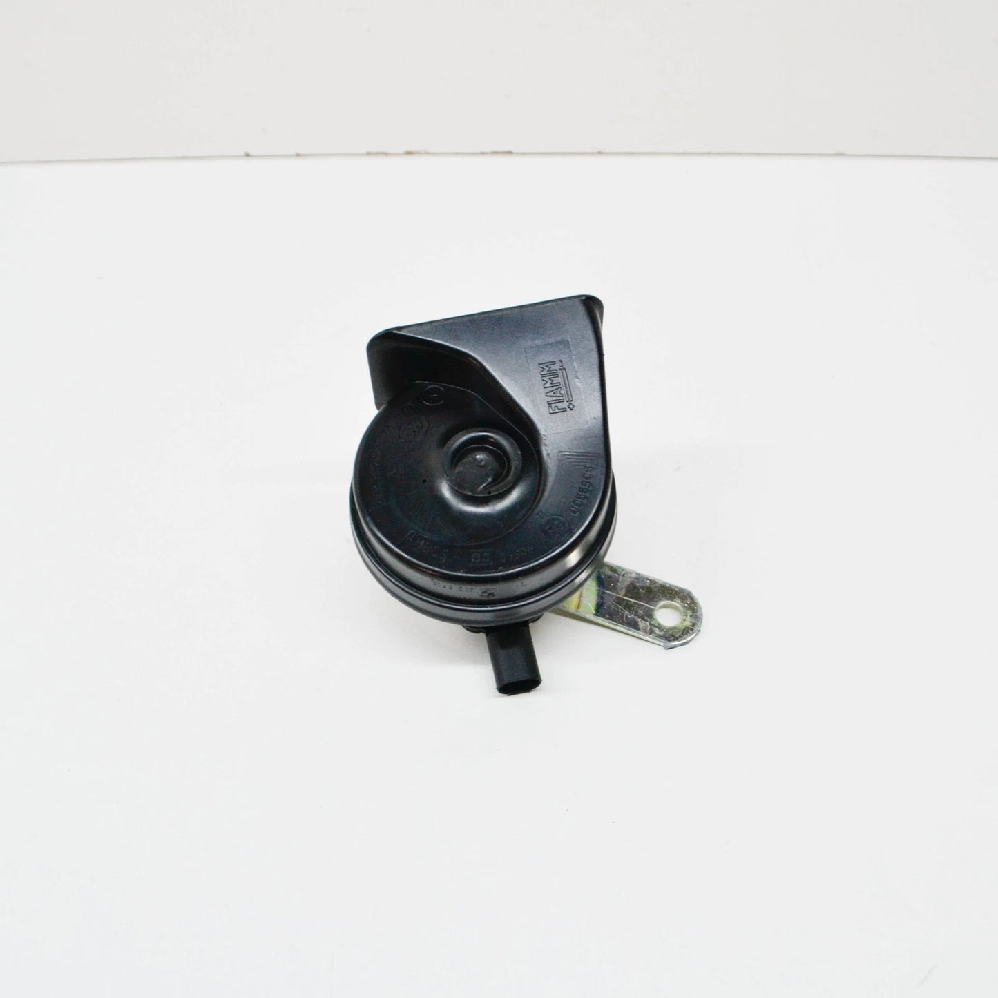 NEW BMW 7 E38 HIGH PITCH HORN SIGNAL 61337163977 7163977 ORIGINAL