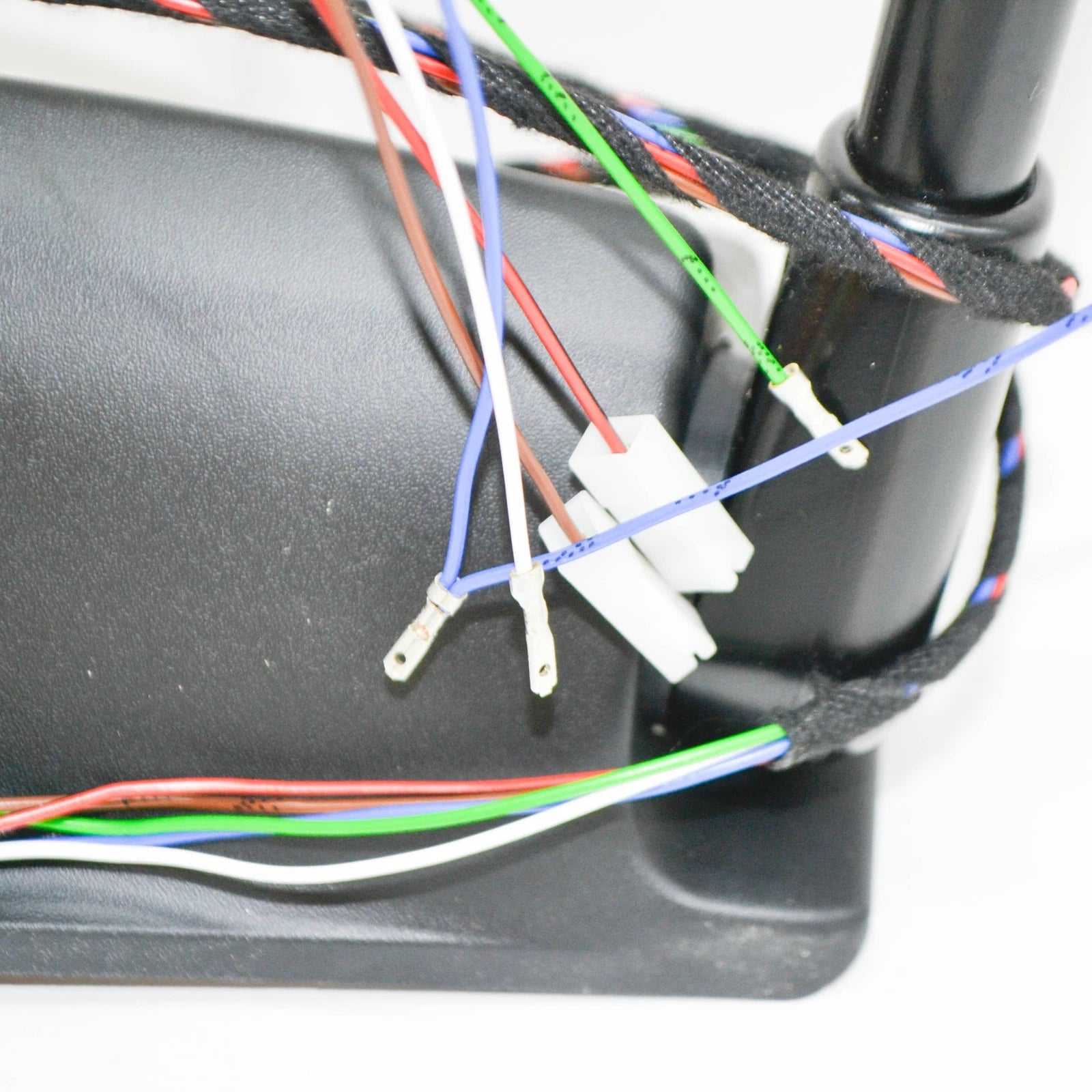 NEW MB SPRINTER 906 FRONT RIGHT DOOR MIRROR BRACKET LHD A0018115514