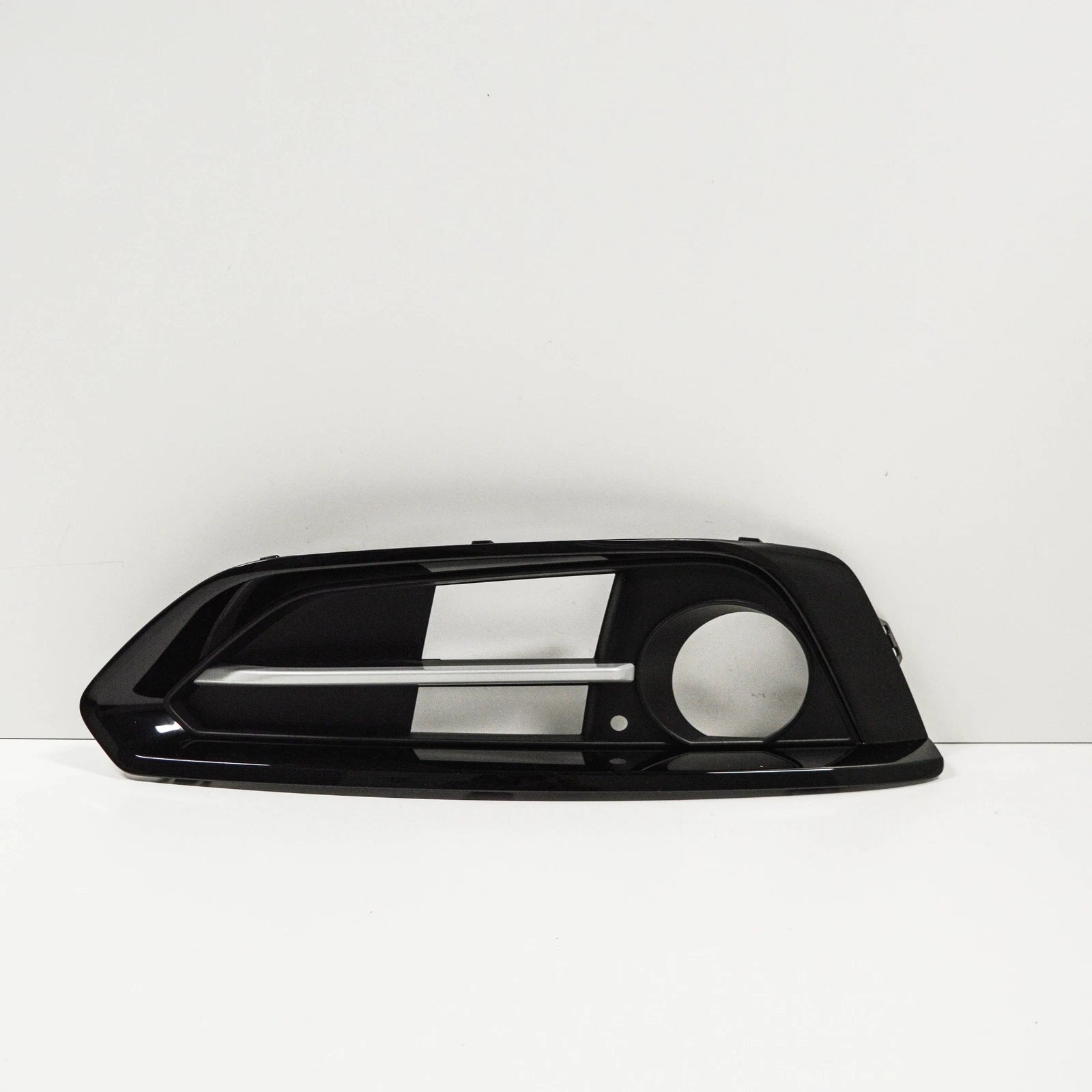 NEW BMW 2 F22 RIGHT FOG LIGHT OPEN GRILLE SPORT 51117343730 ORIGINAL