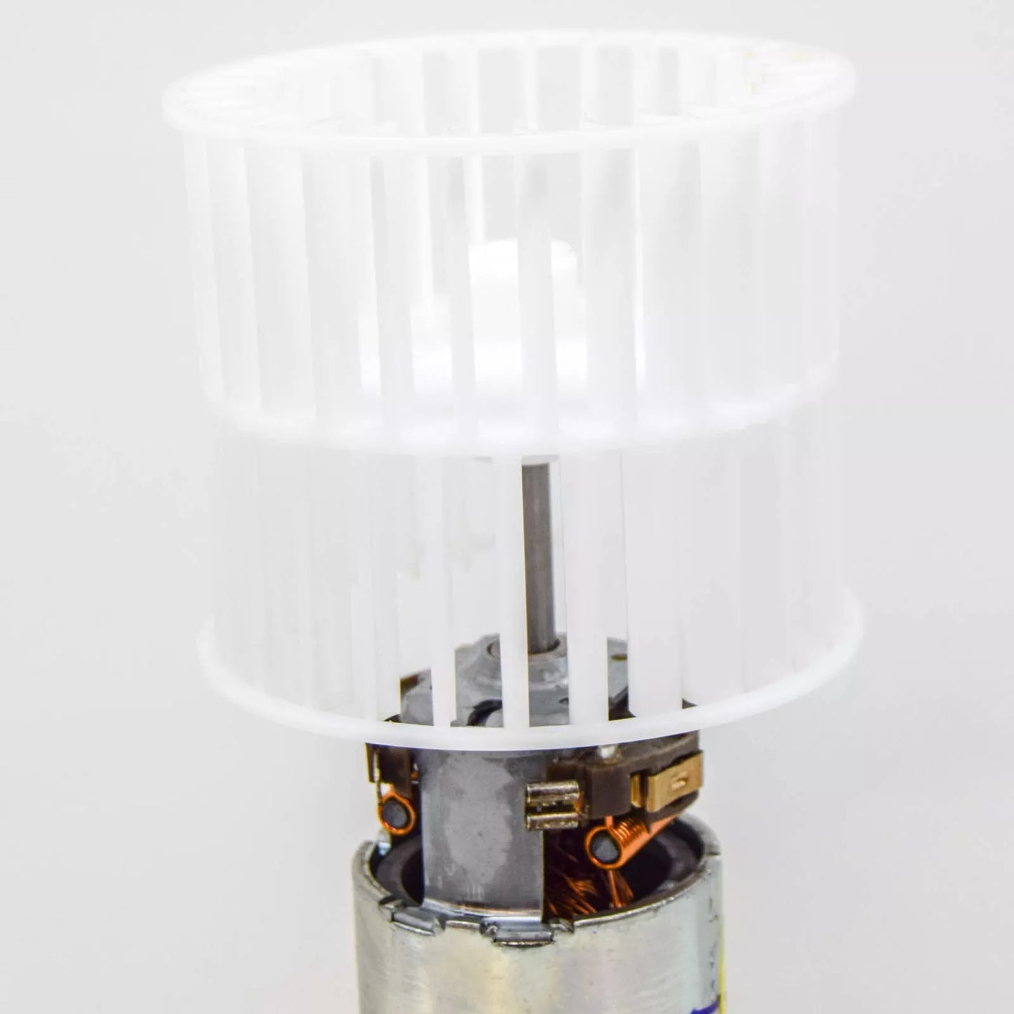 NEW BMW 6 E24 HEATER BLOWER 64111354618 1354618 ORIGINAL