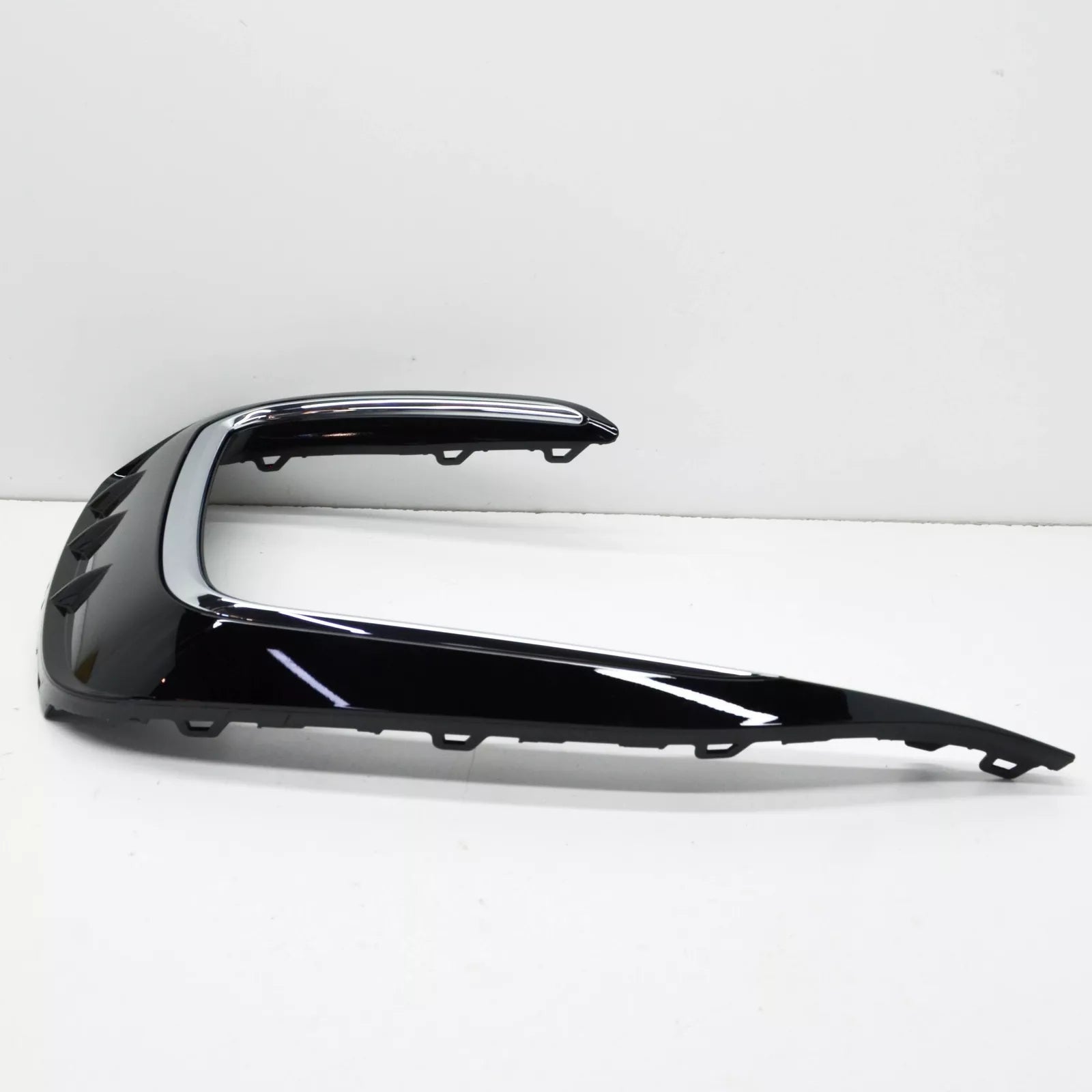 NEW VW TIGUAN AD FRONT BUMPER LEFT VENT GRILLE TRIM 5NA854661HDPJ