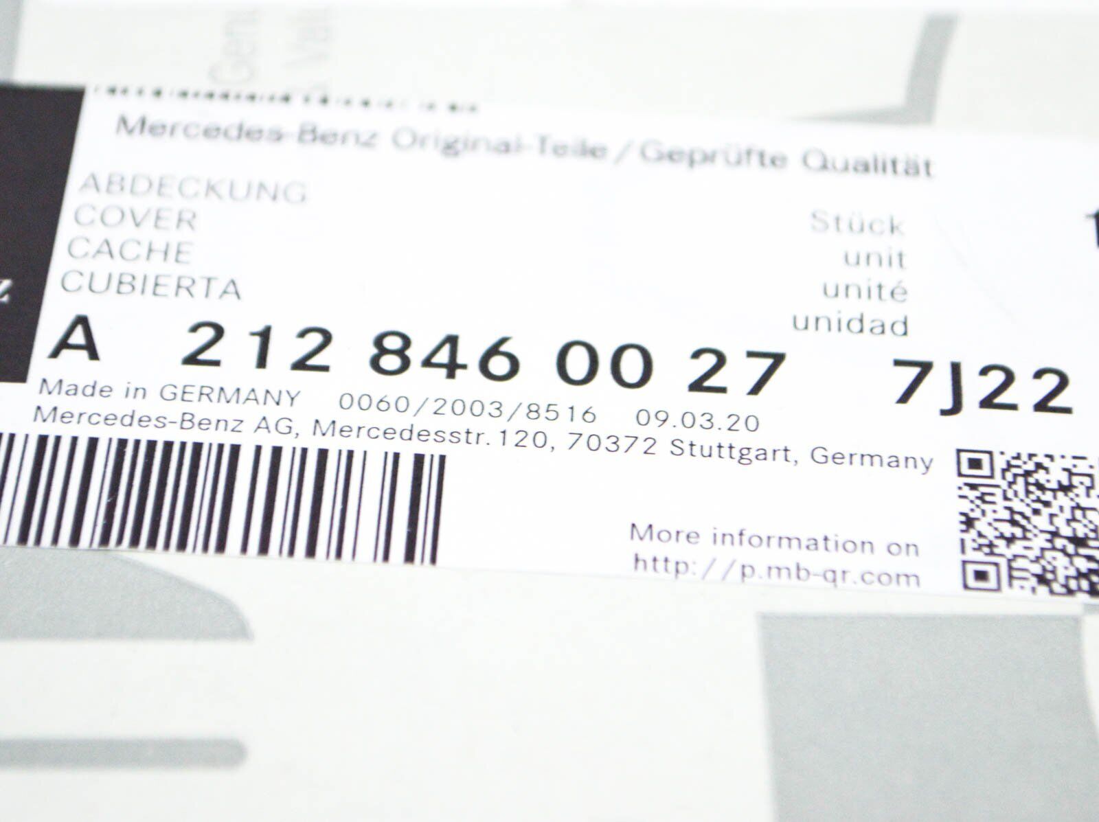 NEW MERCEDES BENZ E W212 REAR OPERATING UNIT TRIM PANEL A21284600277J22 ORIGINAL