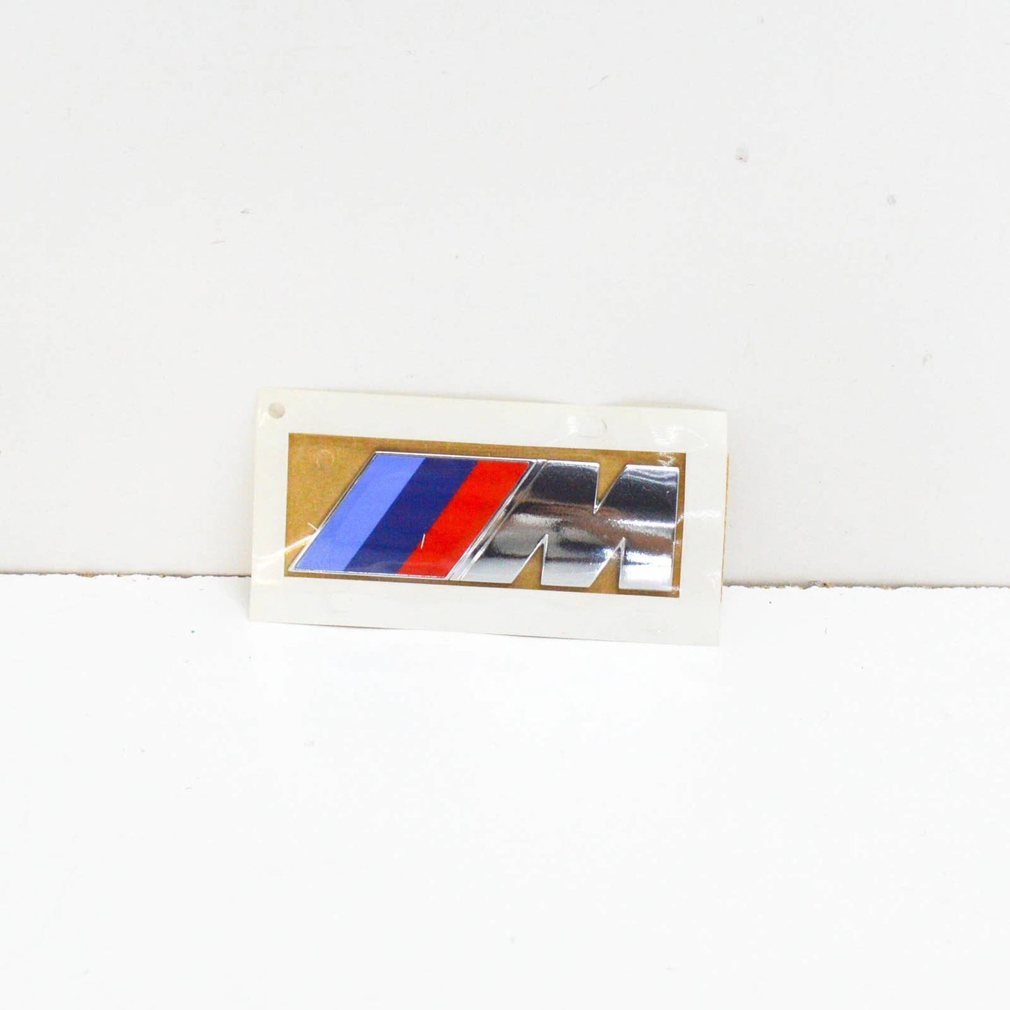 NEW BMW X6 E71 REAR TRUNK BOOT LID EMBLEM BADGE LABEL 51147250850 ORIGINAL