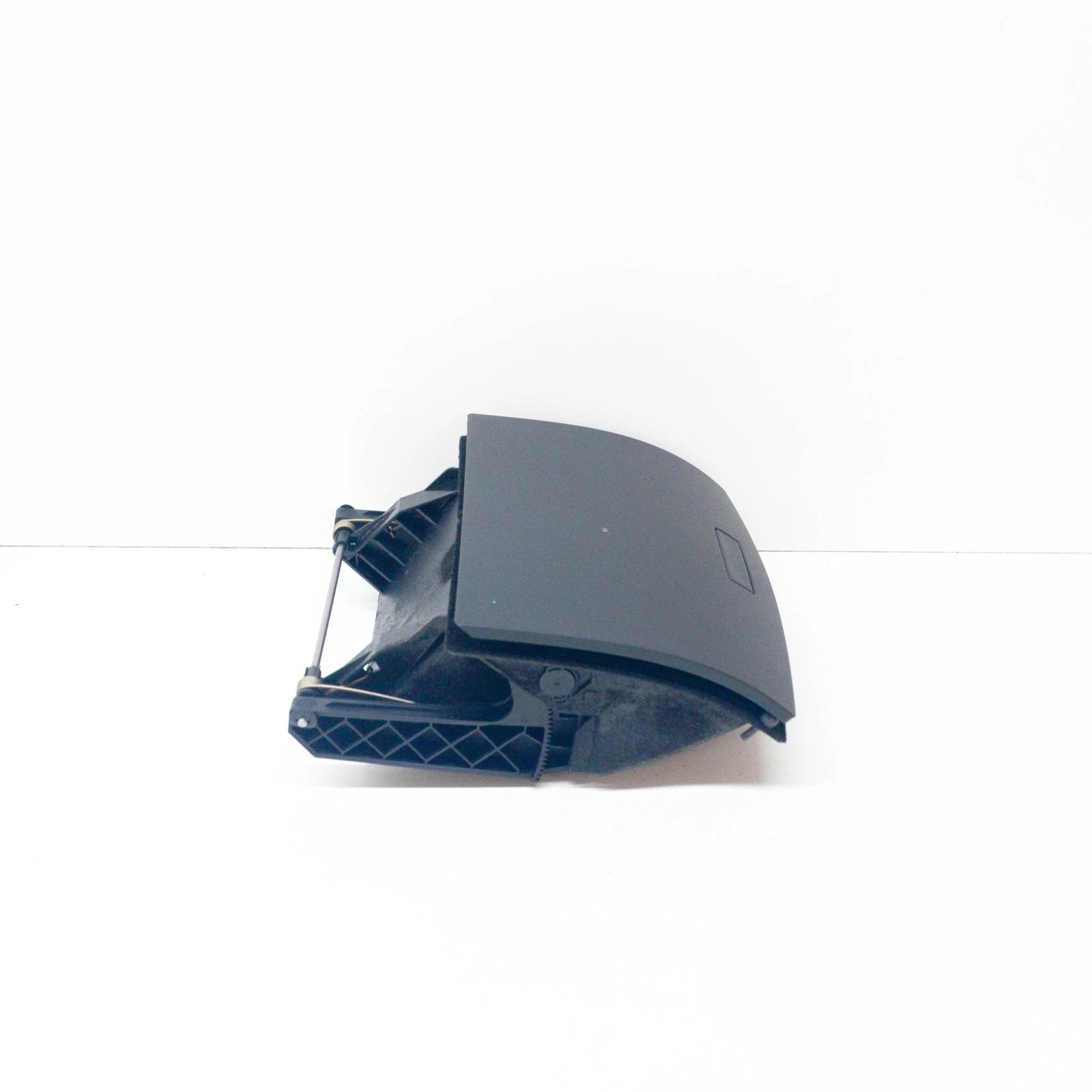 NEW VW TOUAREG 7L DASHBOARD STORAGE COMPARTMENT TRAY 7L6857919D3X1 ORIGINAL