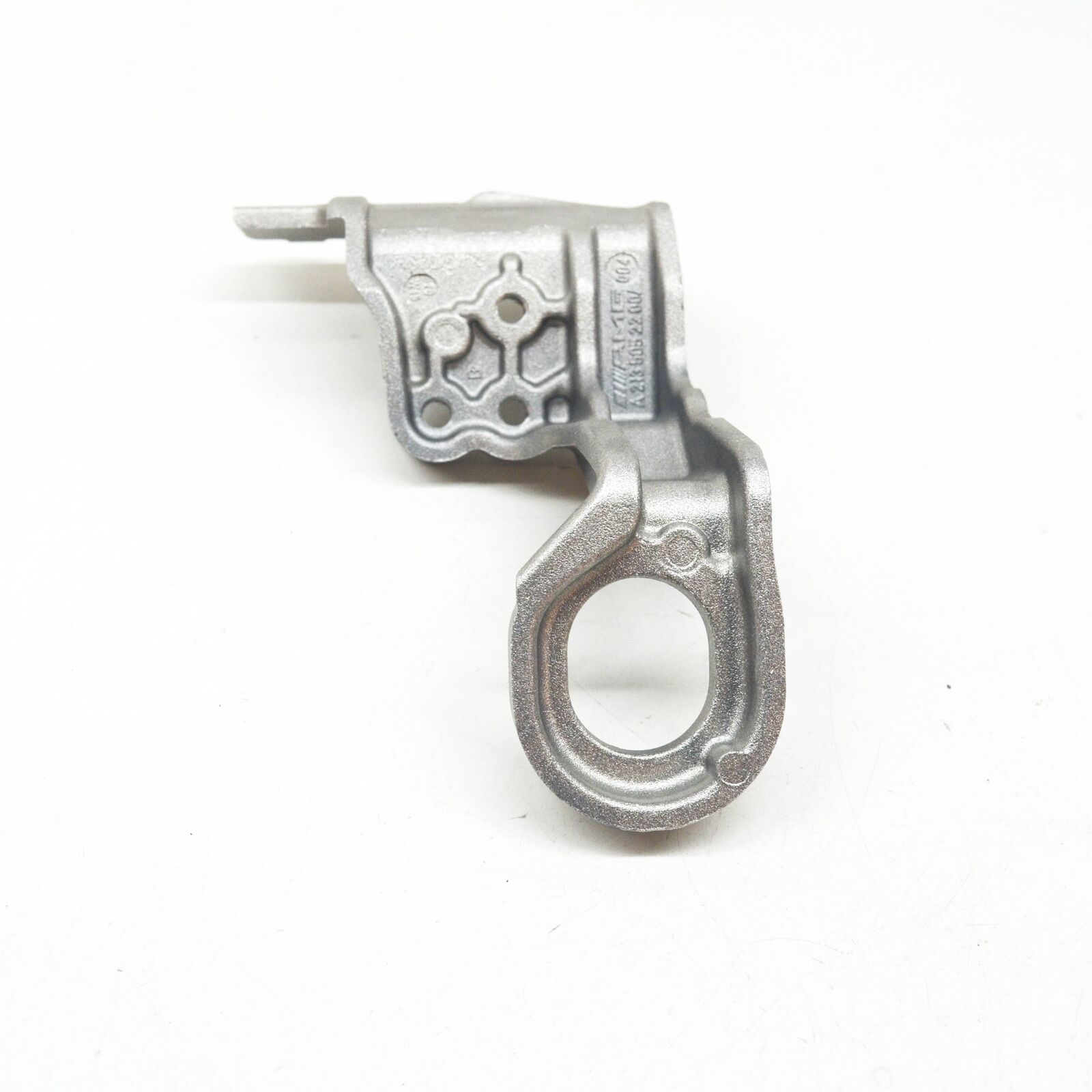 NEW MB E W213 FRONT RIGHT LOWER RADIATOR BRACKET MOUNT A2135052200 ORIGINAL