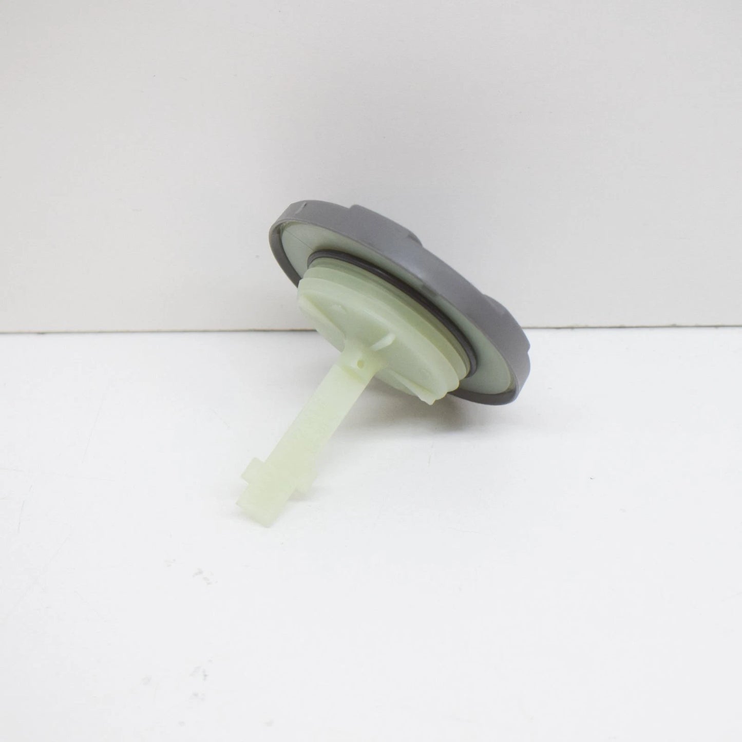 NEW AUDI A6 C6 POWER OIL COOLER RESERVOIR COVER 4F0422376A ORIGINAL