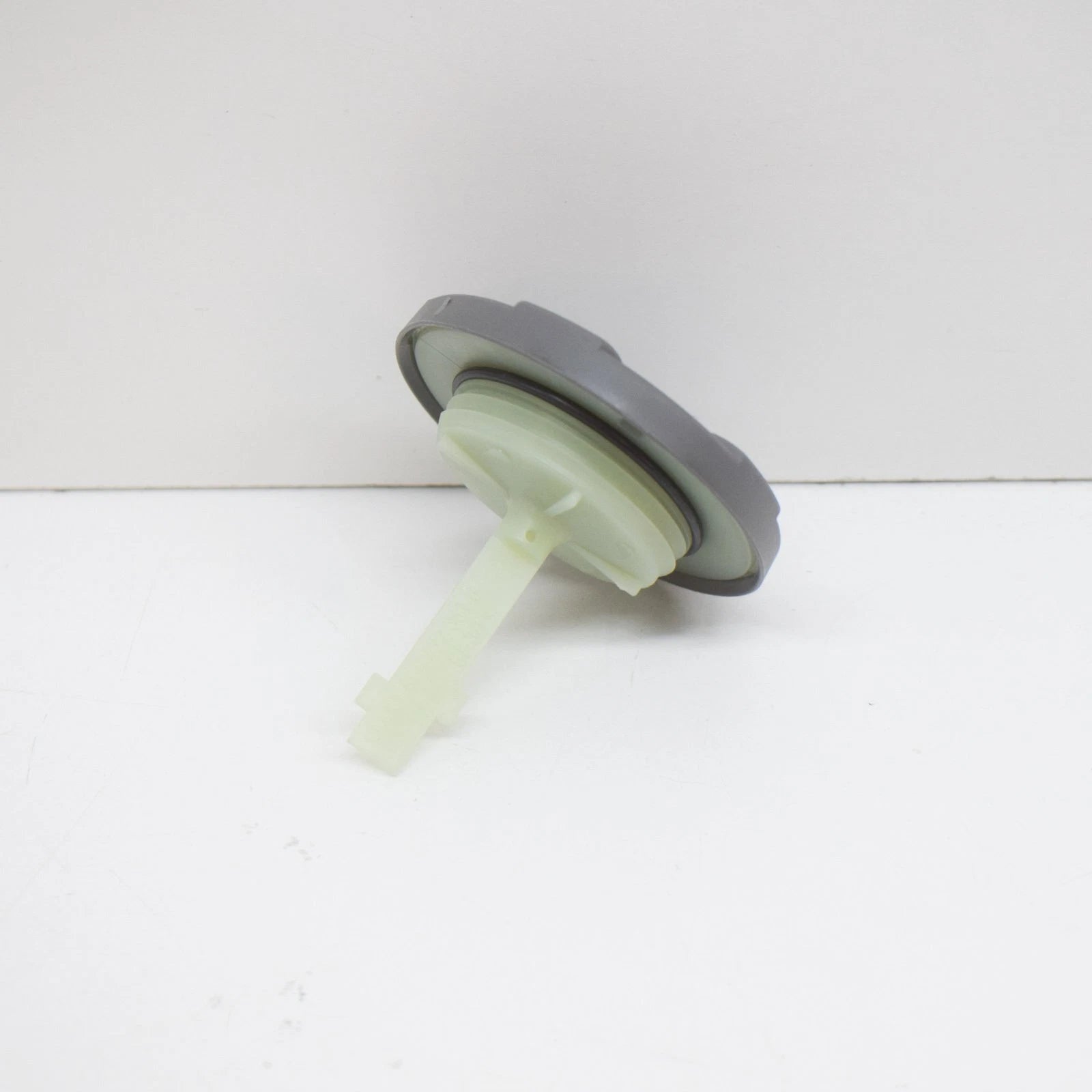 NEW AUDI A6 C6 POWER OIL COOLER RESERVOIR COVER 4F0422376A ORIGINAL