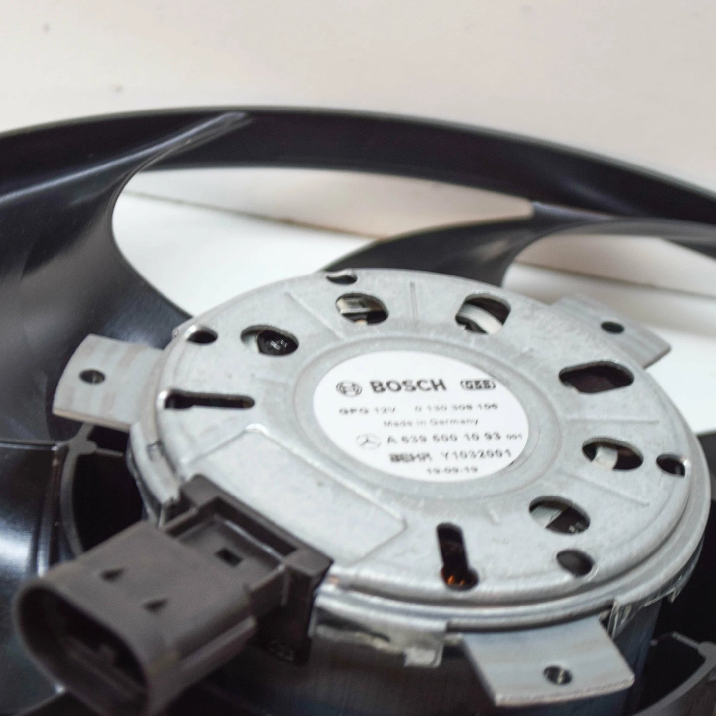 NEW MERCEDES-BENZ VITO W447 RADIATOR COOLING FAN RHD A6395001093 2016 13497780