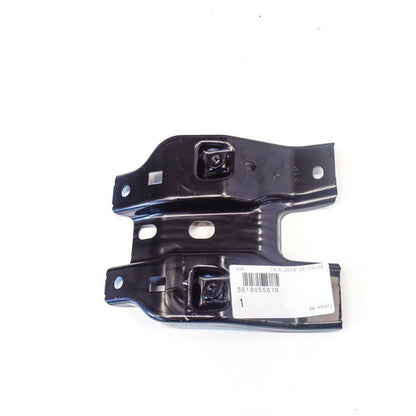 NEW VW PASSAT FRONT CENTER SUPPORT FOR LOCK CARRIER B8 561805567B ORIGINAL