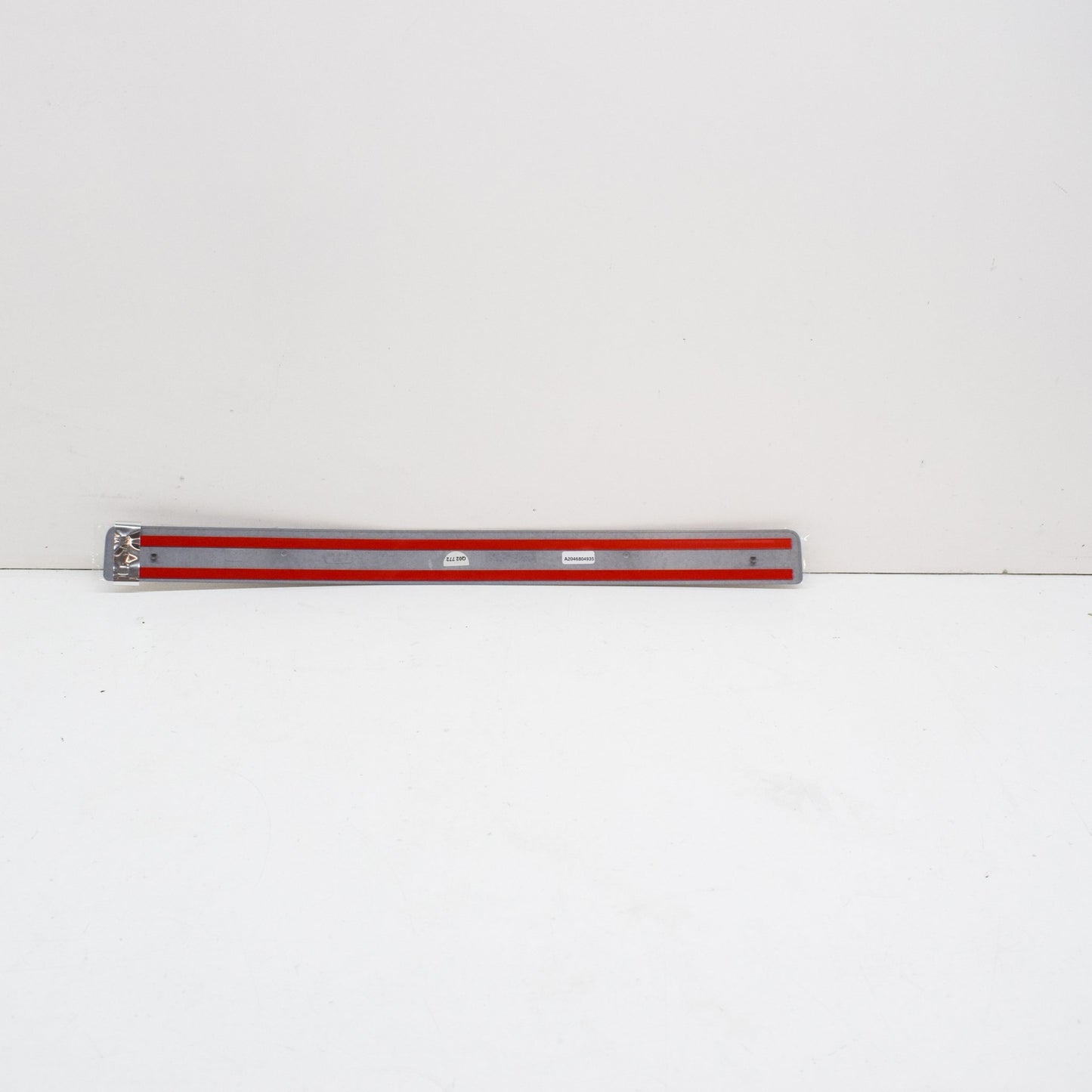 NEW MERCEDES-BENZ C W204 AMG FRONT DOOR SILL PLATE A2046804935 ORIGINAL