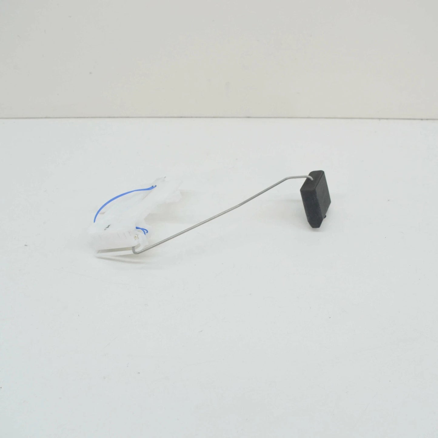 NEW MERCEDES-BENZ SLK R171 FUEL GAUGE SENDING UNIT A1715420617