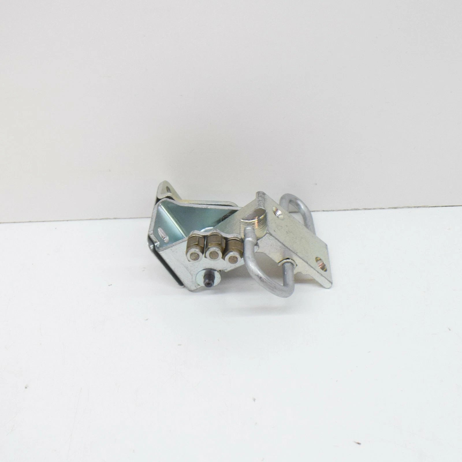 NEW VOLKSWAGEN TOURAN 1T FRONT LEFT DOOR LOWER HINGE 1T0831411C