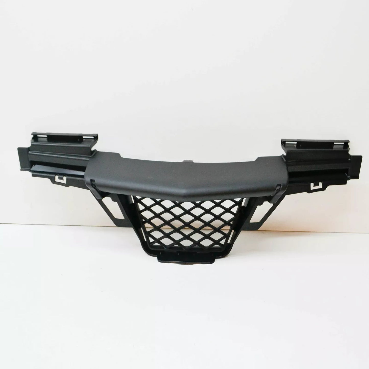 NEW MB SLK R171 FRONT BUMPER CENTER LOWER GRILLE COVER A1718851023 ORIGINAL