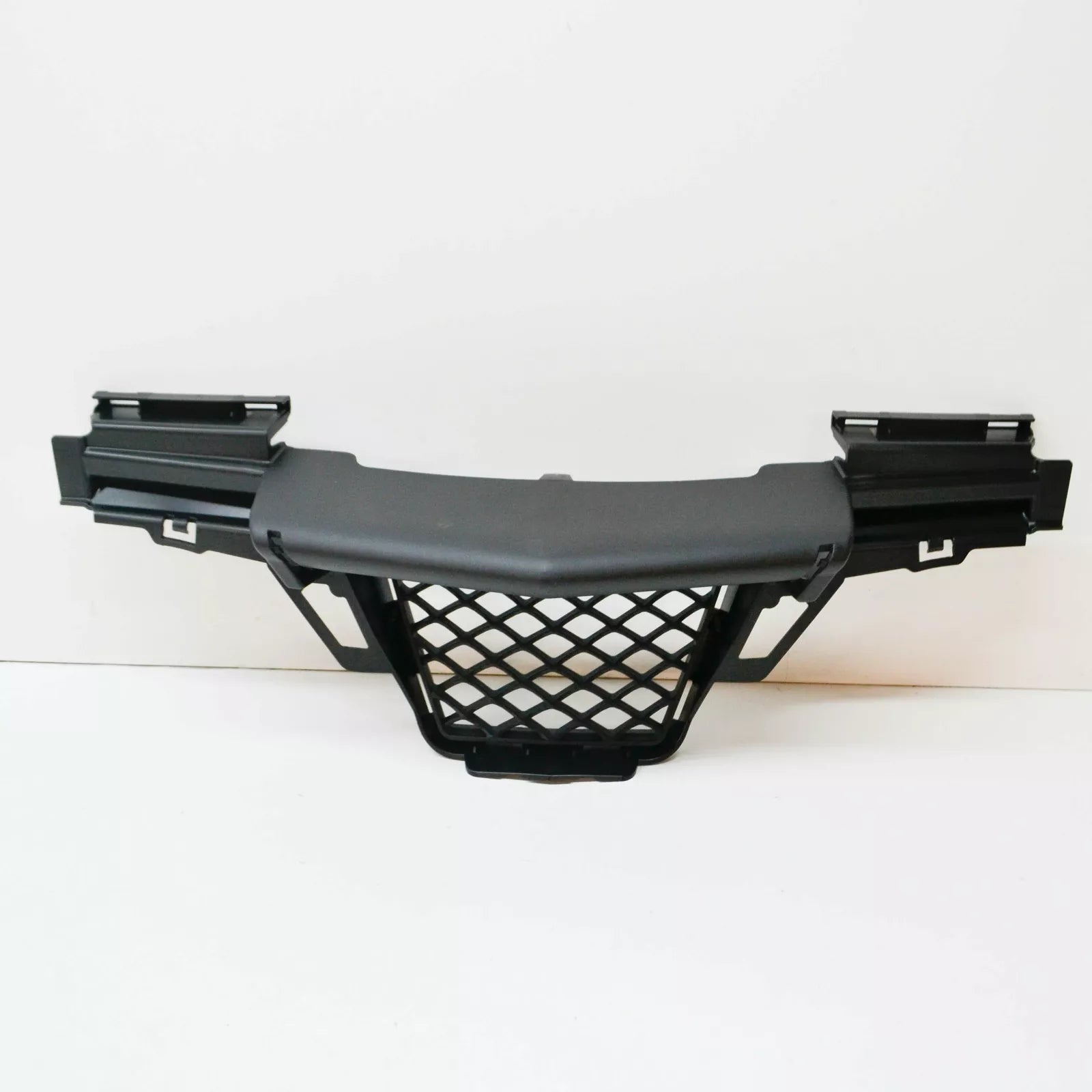 NEW MB SLK R171 FRONT BUMPER CENTER LOWER GRILLE COVER A1718851023 ORIGINAL