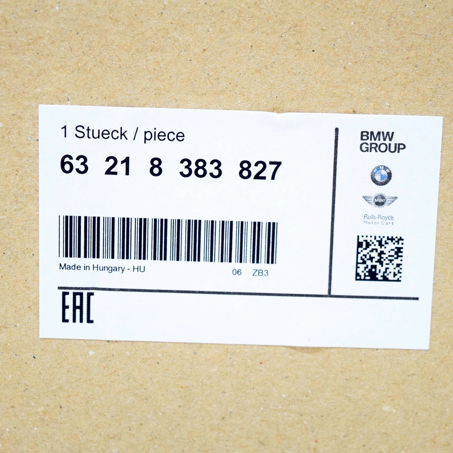 NEW BMW 3 E46 LEFT TAIL LIGHT BULB SOCKET 63218383827 8383827