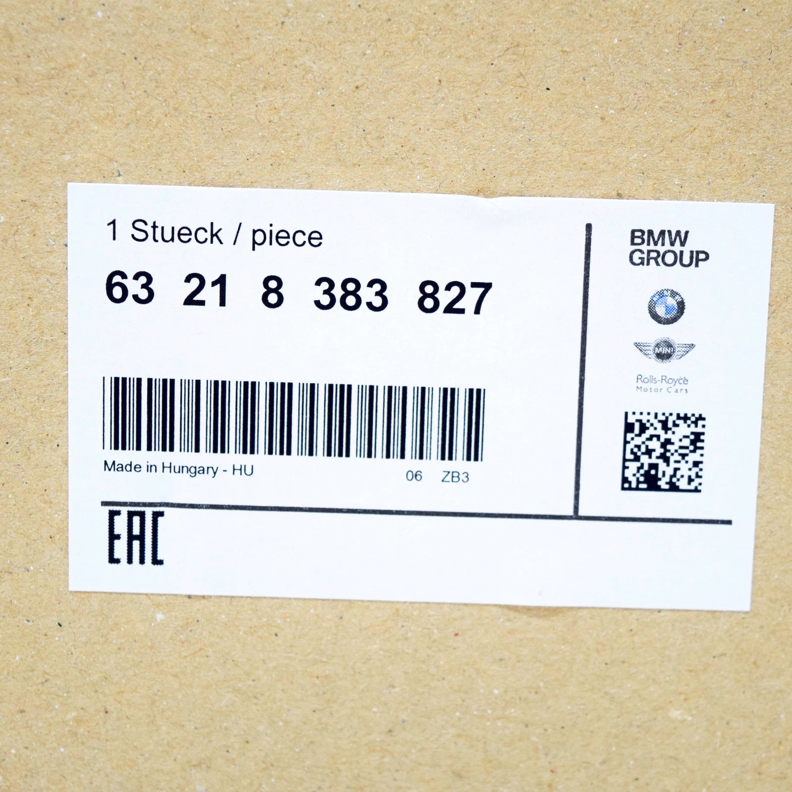 NEW BMW 3 E46 LEFT TAIL LIGHT BULB SOCKET 63218383827 8383827