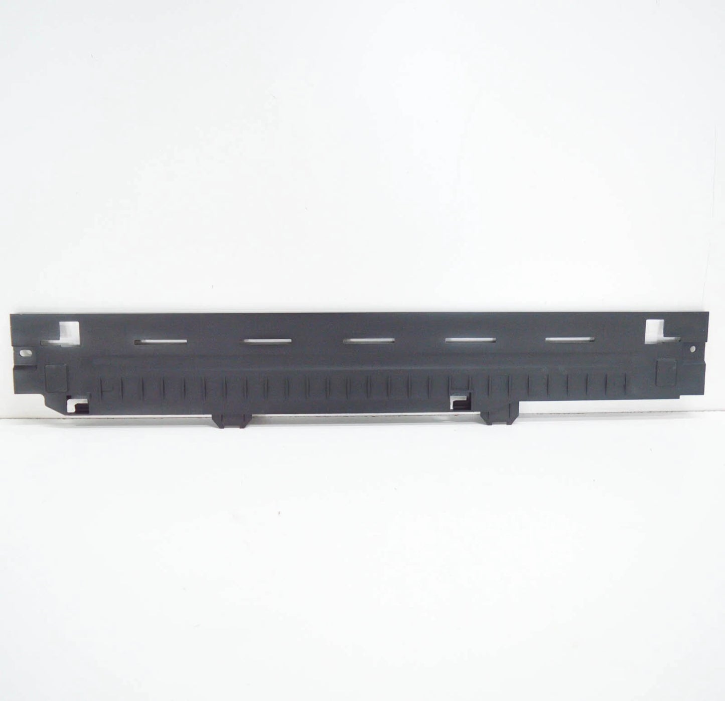 NEW BMW 3 F30 FRONT RADIATOR LOWER COVERING 17118625433 8625433 ORIGINAL