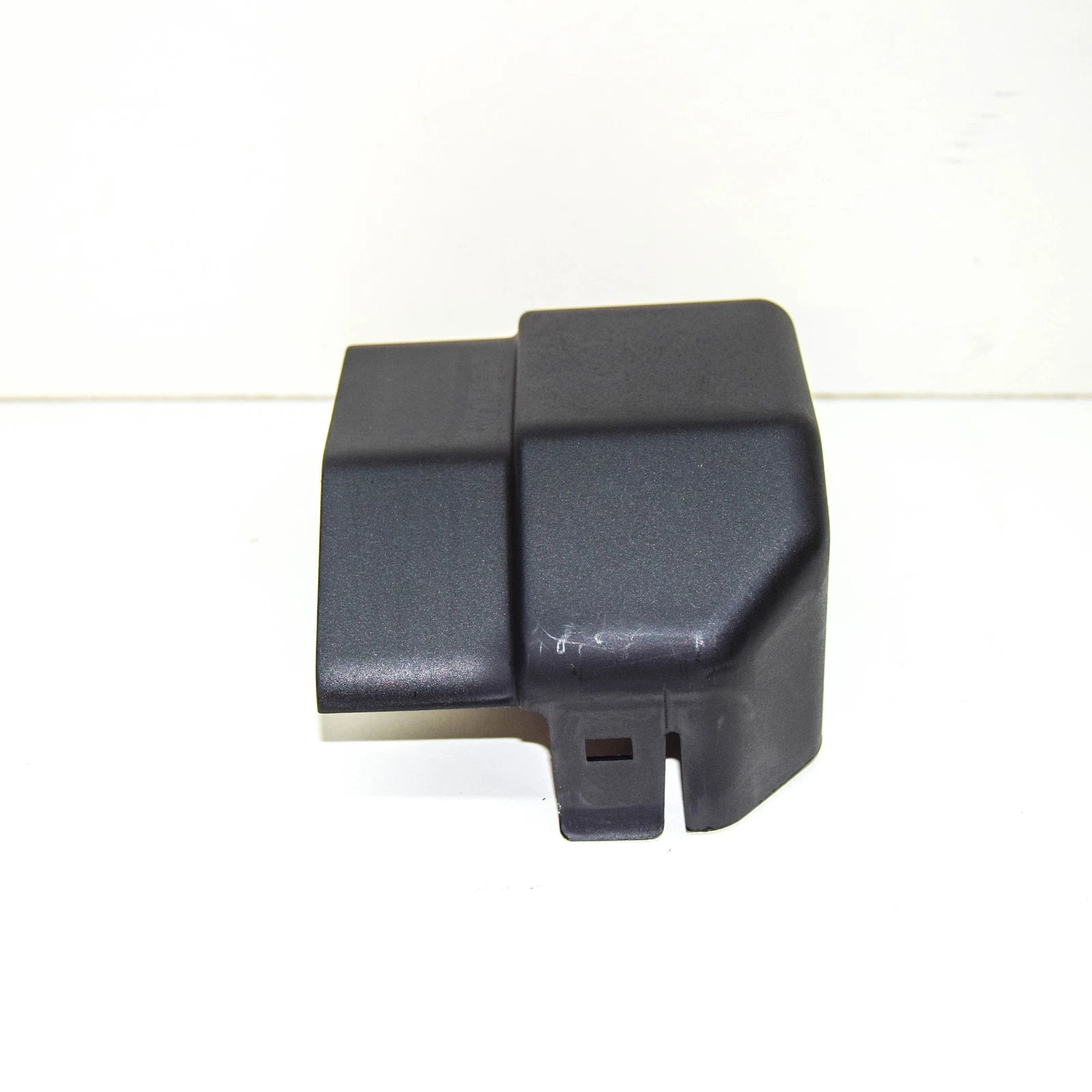 NEW BMW 3 E30 IGNITION WIRING PROTECTION CAP 12121715497 1715497 ORIGINAL