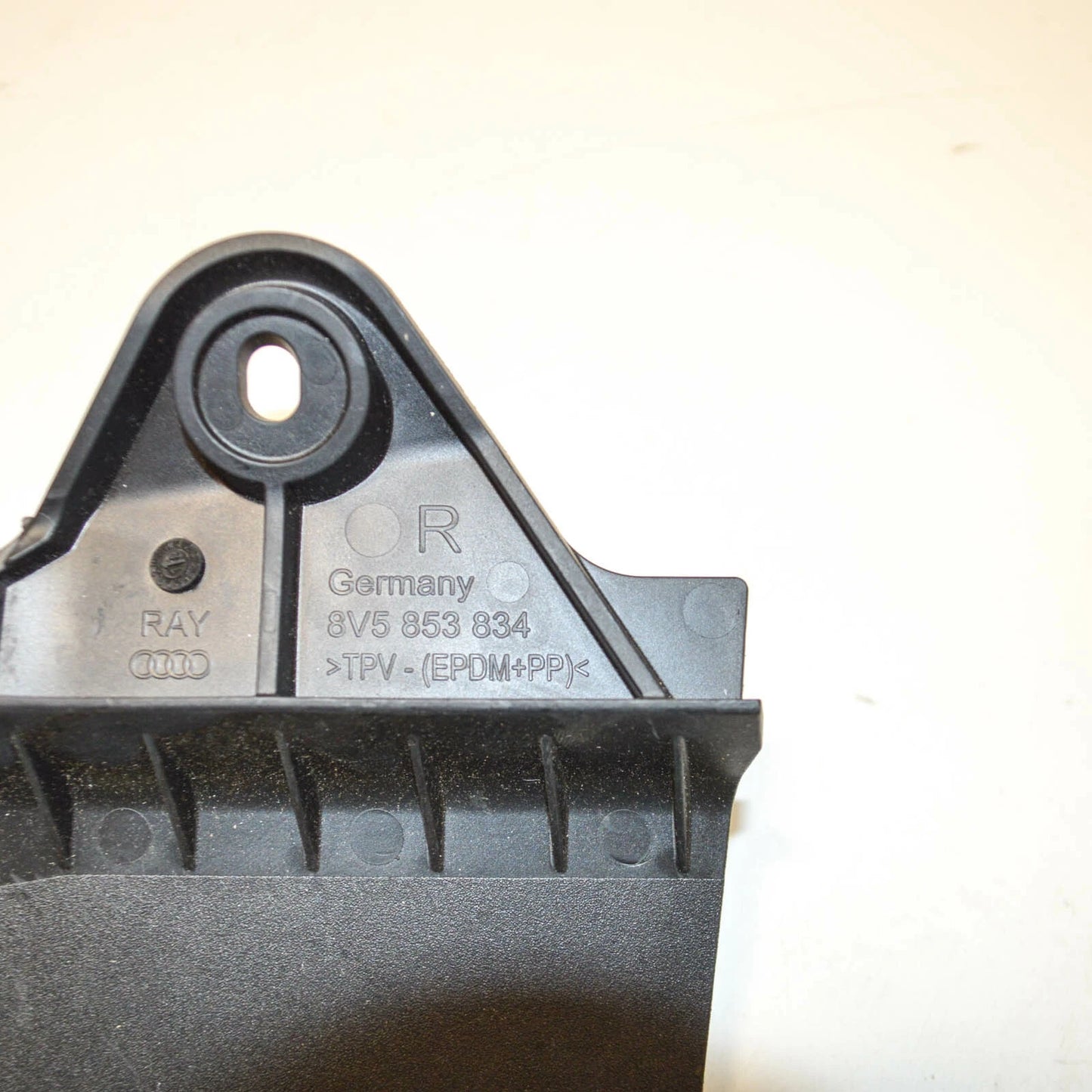 NEW AUDI A3 8V REAR RIGHT WHEEL SPOILER COVER 8V58538349B9 ORIGINAL