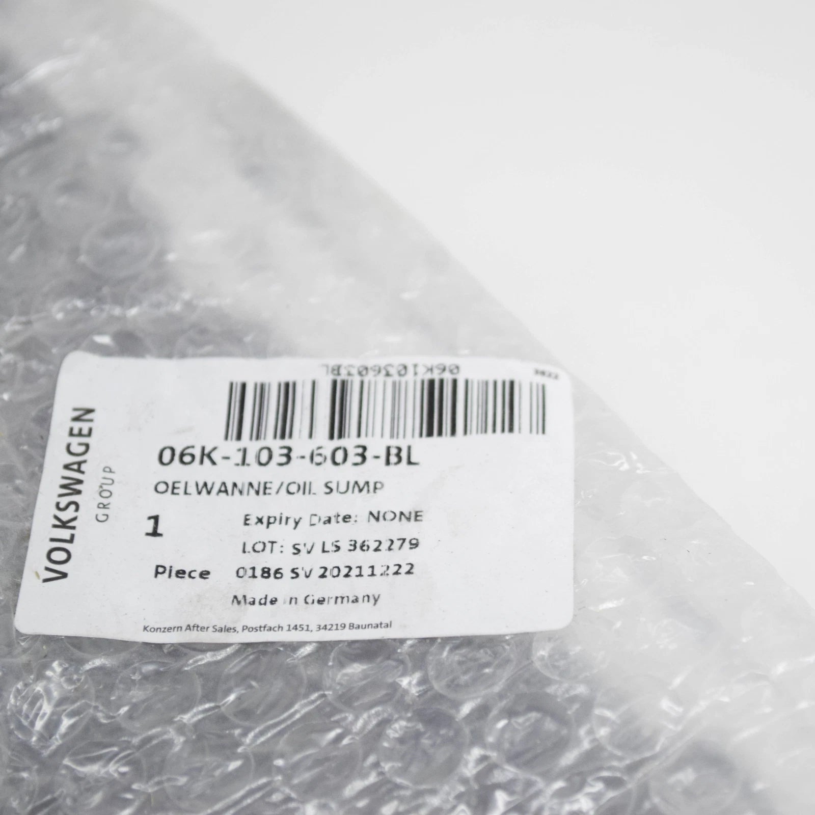 NEW VW GOLF R MK7 ENGINE UPPER OIL PAN 06K103603BL ORIGINAL