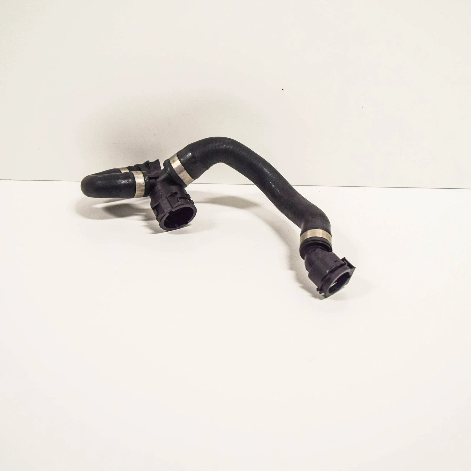 NEW BMW 4 F32 EXPANSION TANK LINE HOSE PIPE 17128616531 ORIGINAL