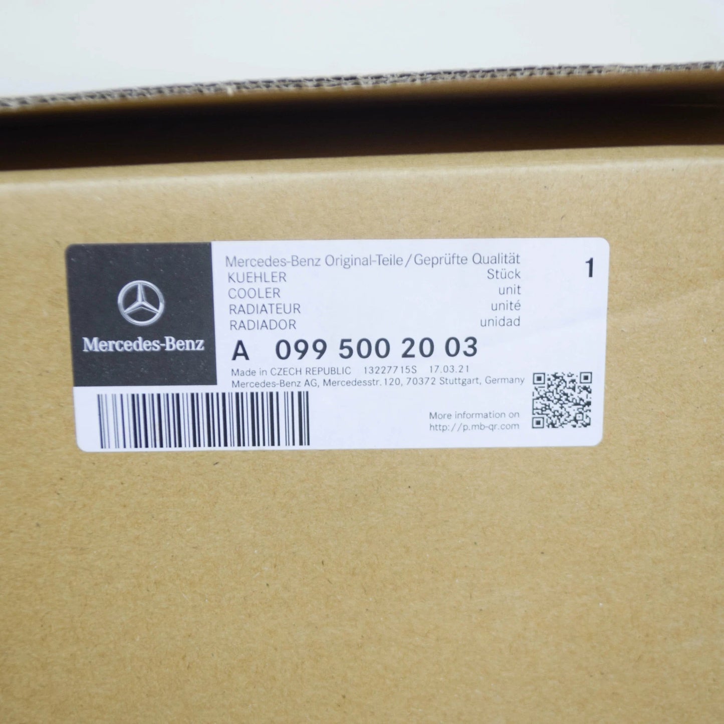 NEW MB C W205 LOW TEMPERATURE WATER COOLER RADIATOR A0995002003 ORIGINAL