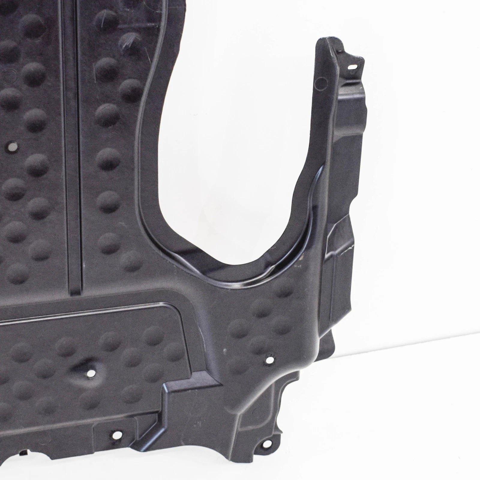 NEW MERCEDES-BENZ E-CLASS W213 2.0 PETROL ENGINE COVER A2135245800 2017 ORIGINAL