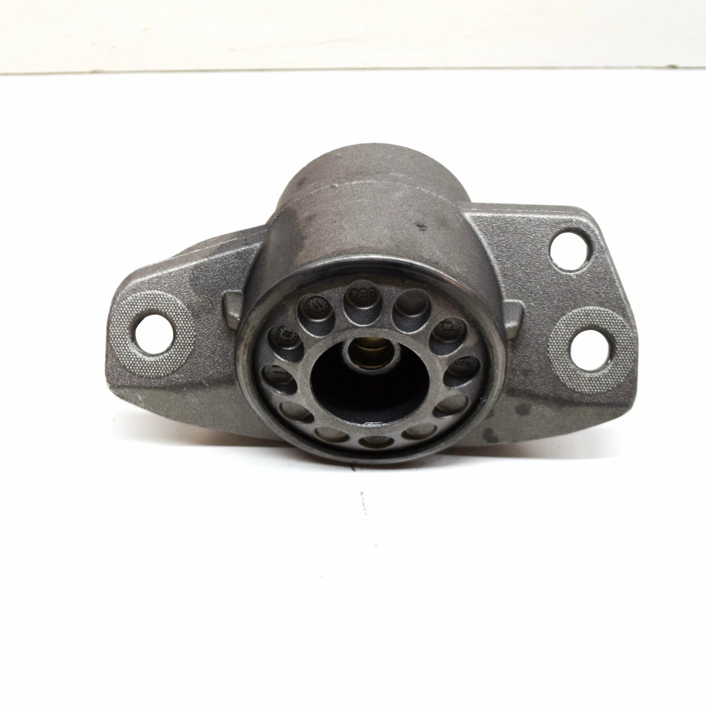 NEW AUDI A6 C7 ALLROAD REAR AIR SUSPENSION SHOCK ABSORBER MOUNT 4G0513353C