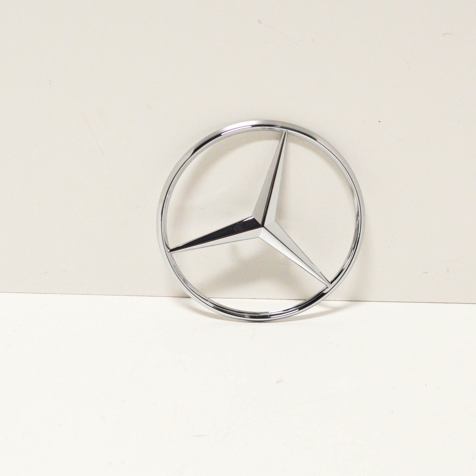 NEW MERCEDES BENZ VITO W638 REAR BOOT EMBLEM A6387580058 ORIGINAL