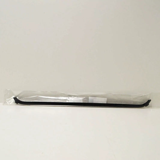 NEW MERCEDES-BENZ G W463 FRONT DOOR WINDOW SEALING RAIL A4637250765
