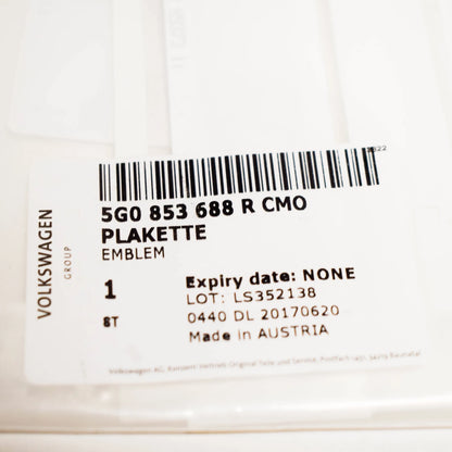 NEW VW GOLF MK7 GTI FRONT WING SIDE EMBLEM LOGO 5G0853688RCMO ORIGINAL