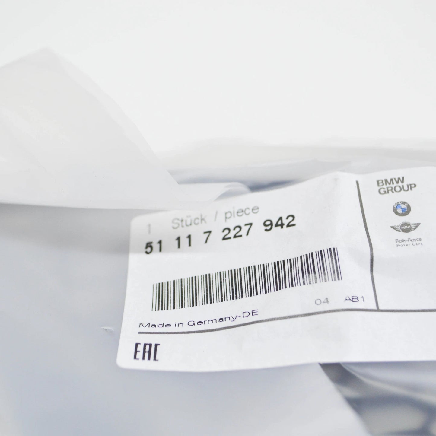 NEW BMW 3 COUPE E92 FRONT BUMPER RIGHT OPEN GRID GRILLE 51117227942 ORIGINAL