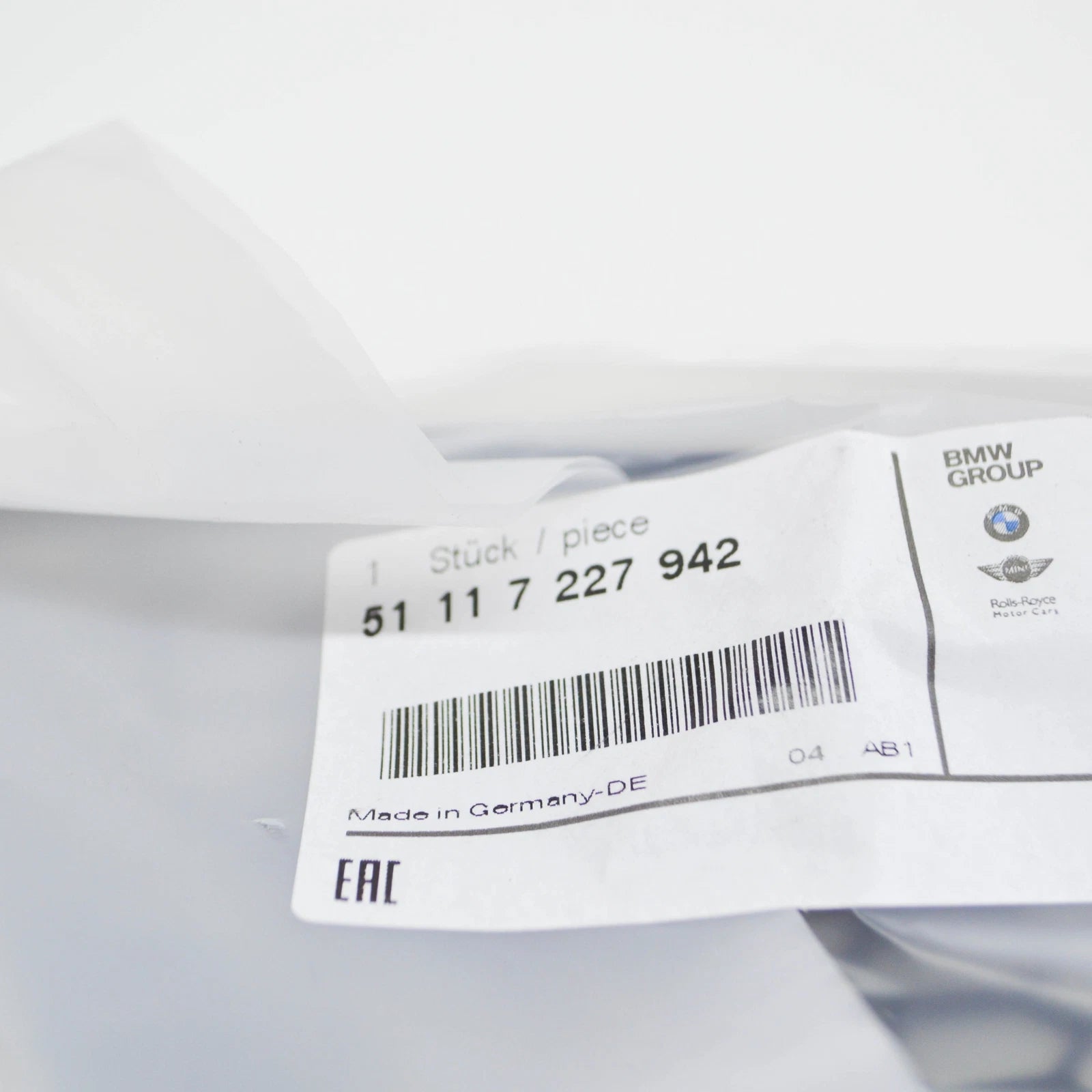 NEW BMW 3 COUPE E92 FRONT BUMPER RIGHT OPEN GRID GRILLE 51117227942 ORIGINAL