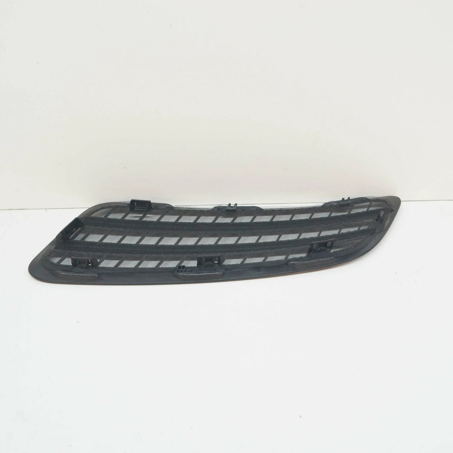 NEW MB SPRINTER 910 HOOD RIGHT VENTILATION GRILLE RHD A91083603009051