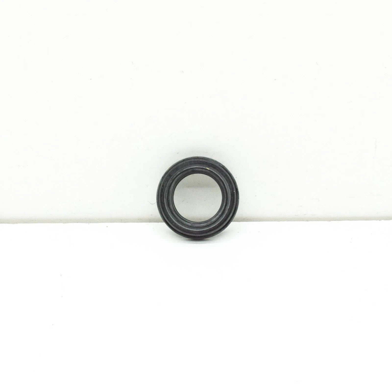 NEW AUDI A8 D3 CYLINDER HEAD COVER SEAL 07D109091 ORIGINAL