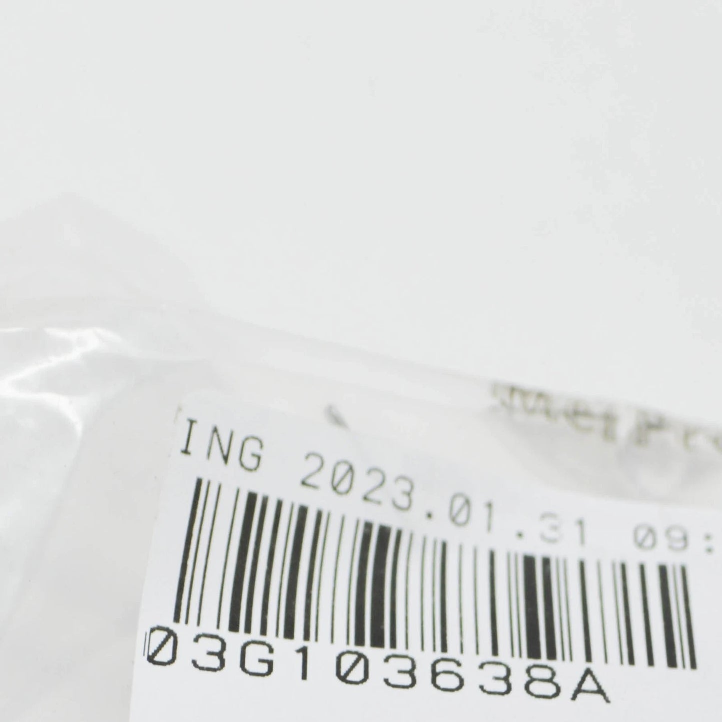 NEW AUDI A4 AVANT B7 ENGINE COVER GROMMET 03G103638A ORIGINAL