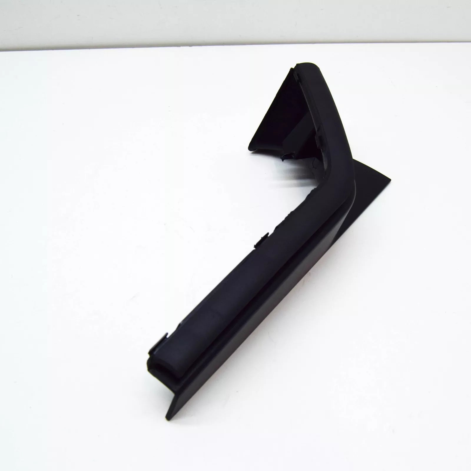 NEW VW ID.3 E11 REAR LEFT OUTER TAIL LIGHT TRIM 10A945311 ORIGINAL