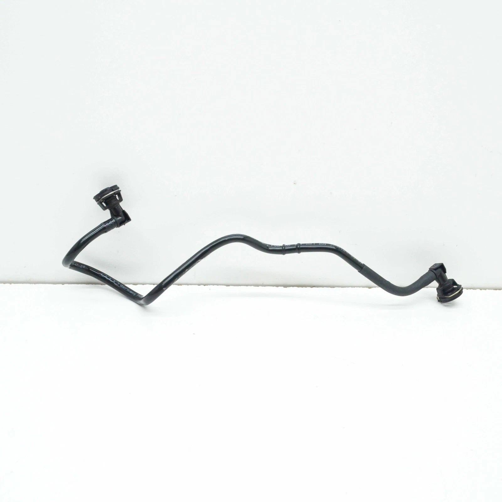 NEW AUDI RS4 AVANT B8 ENGINE COOLANT OVERFLOW FRONT HOSE 8K0121081BA