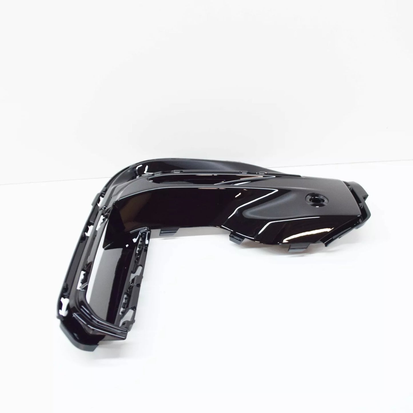 NEW BMW X5 G05 M FRONT RIGHT FOG LIGHT COVER 51118746240